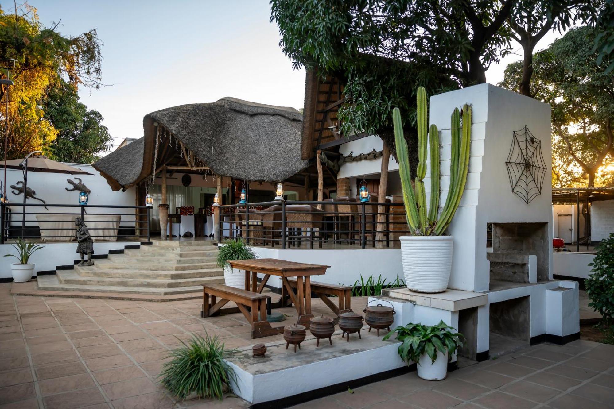 Ngoma Zanga Lodge Livingstone Exterior foto